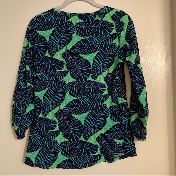 Leaf print green Lilly Pulitzer shirt - Picture 5 of 5